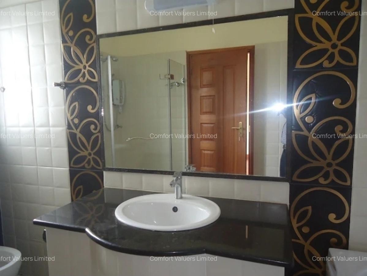 3 Bed Apartment with En Suite at Westlands - 4