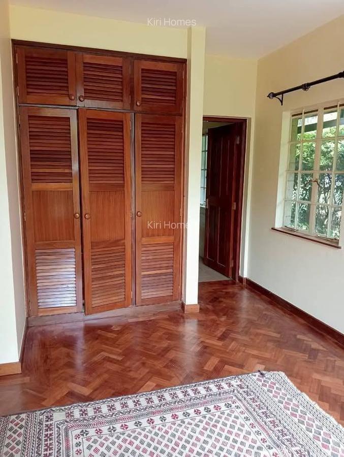 5 Bed Townhouse with En Suite in Rosslyn - 8