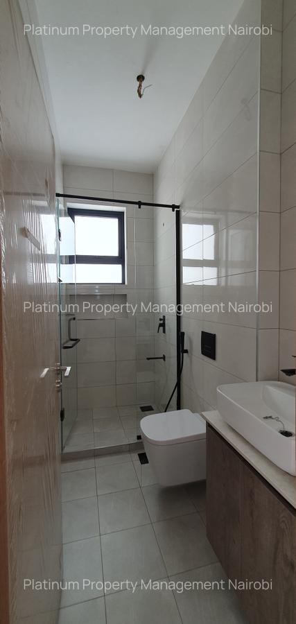 2 Bed Apartment with En Suite at Brookside - 11