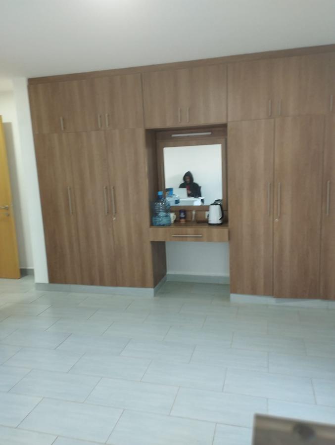 2 Bed Apartment with En Suite in Lavington - 4