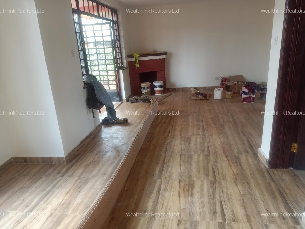 4 Bed Townhouse with Swimming Pool at Fourways Junction - 9