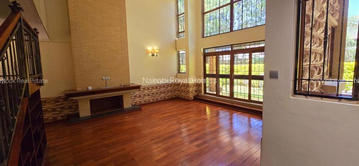 5 Bed Townhouse with En Suite at Lavington Green - 10