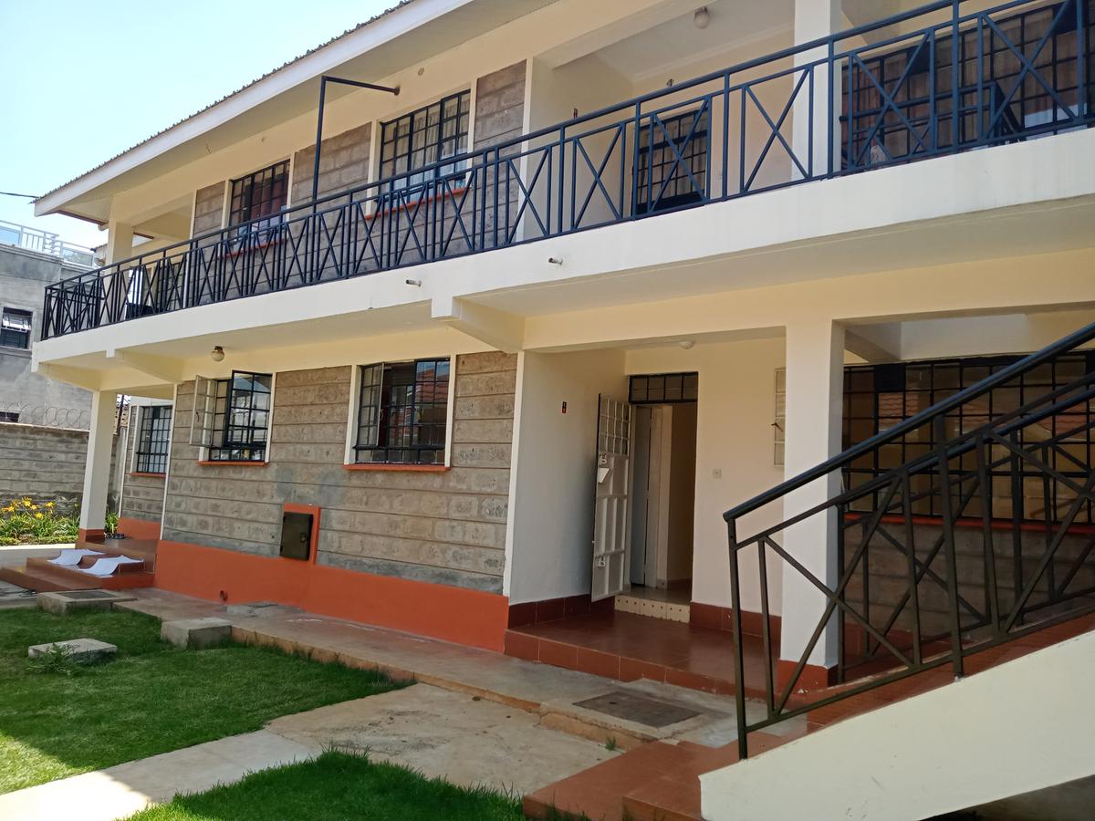 2 Bed Apartment in Garden Estate - 1