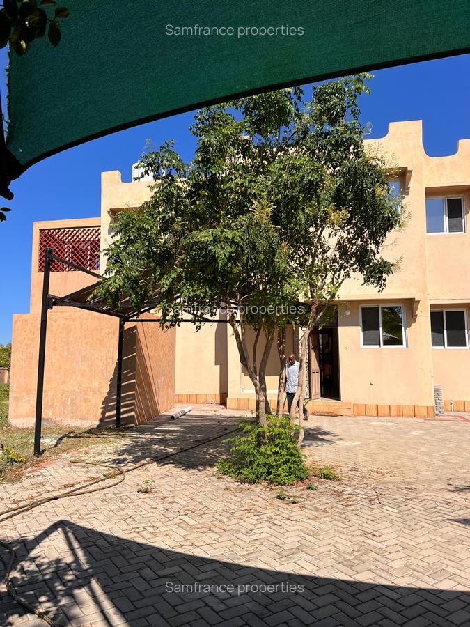 3 Bed Villa with En Suite at Vipingo Beach - 6