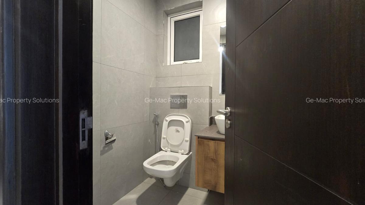 2 Bed Apartment with En Suite in Westlands Area - 11