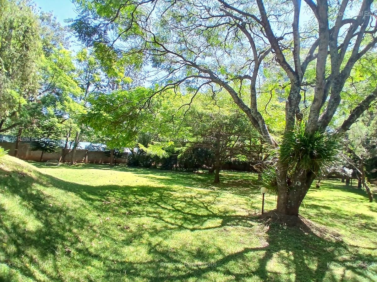 4 Bed House with En Suite at Lavington Green - 6