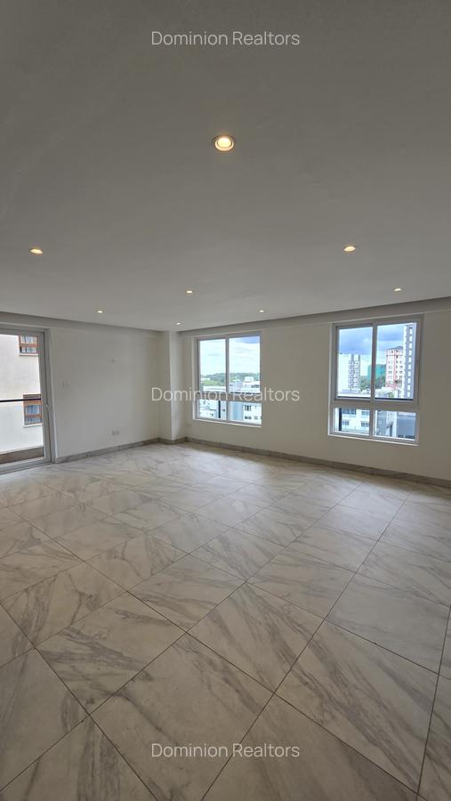 3 Bed Apartment with En Suite in Westlands Area - 8