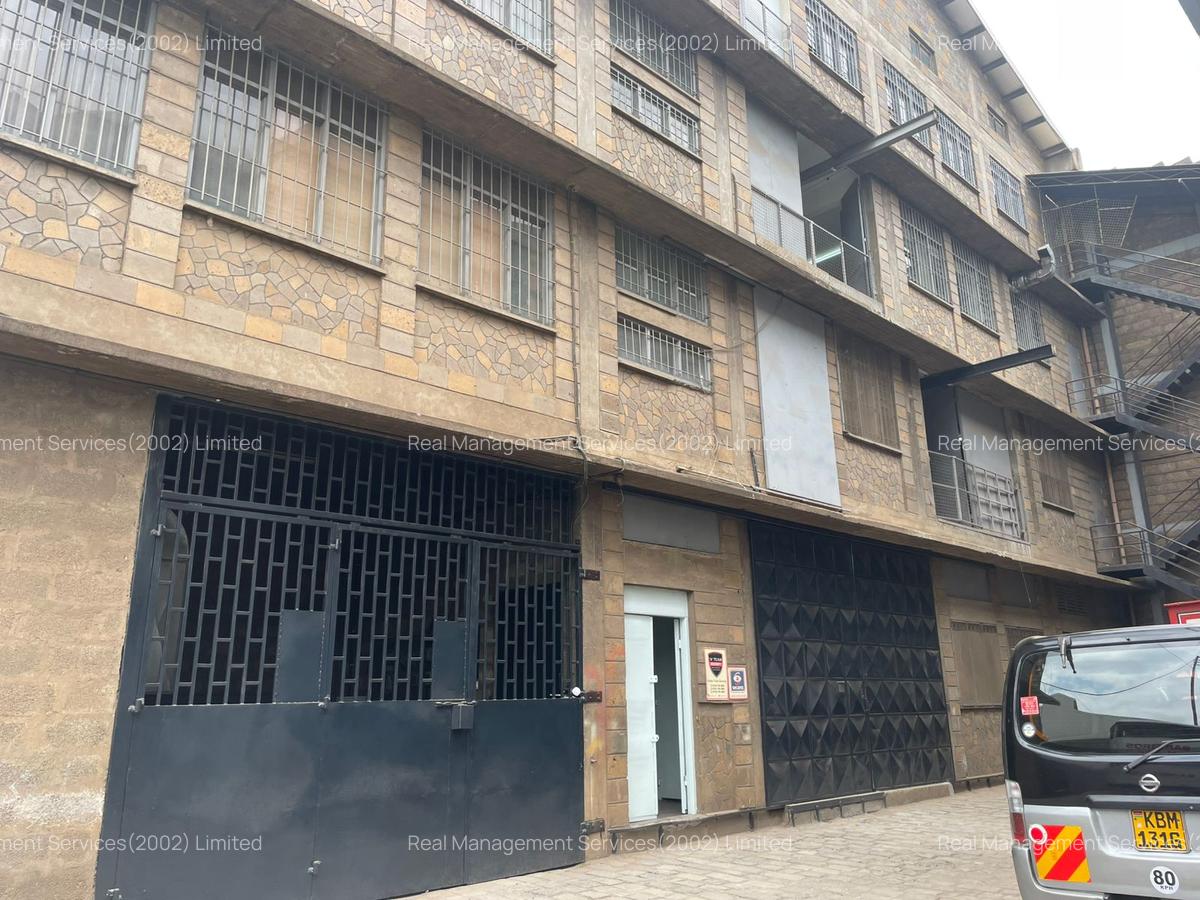3,500 ft² Commercial Property with Parking at Lusaka Close - 1