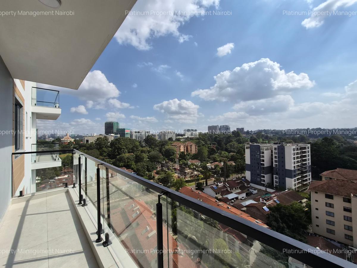 3 Bed Apartment with En Suite at Brookside Gardens - 4