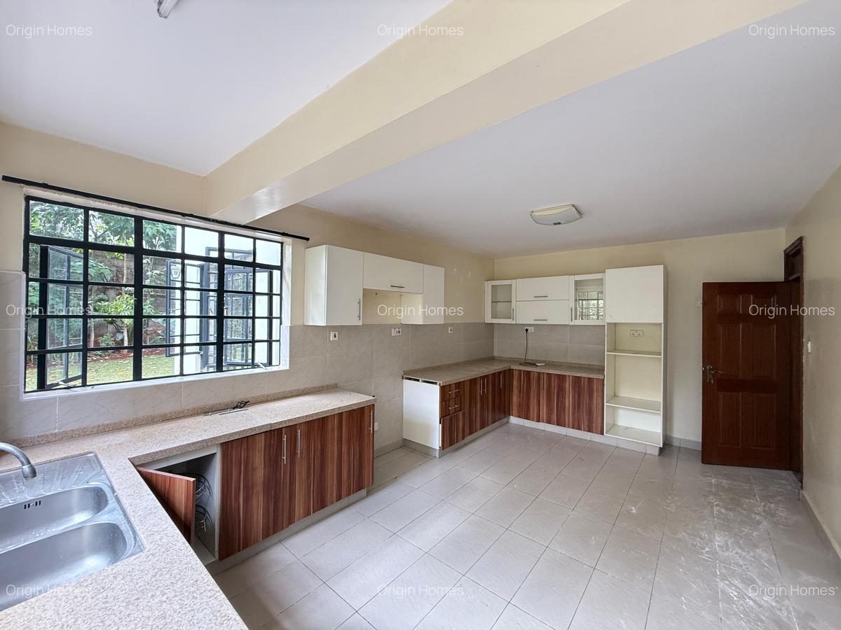 4 Bed Townhouse with En Suite at Kiambu Road - 6
