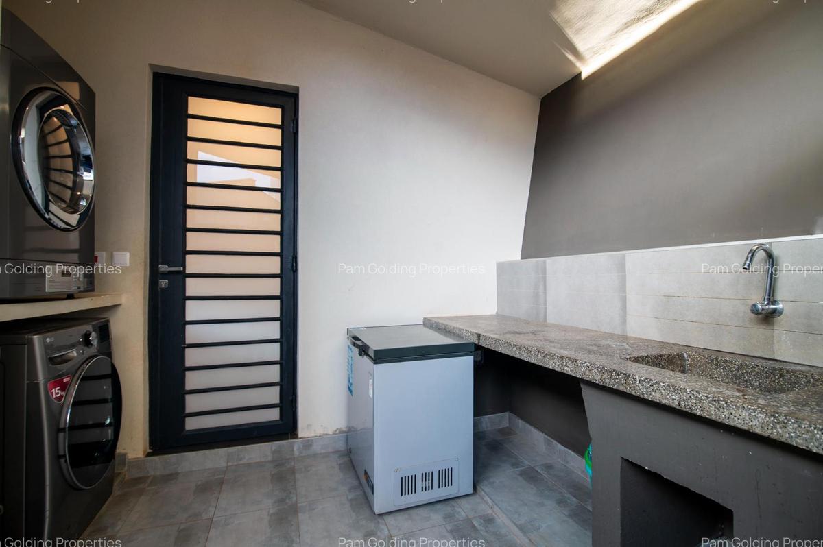 4 Bed Townhouse with En Suite in Tigoni - 19