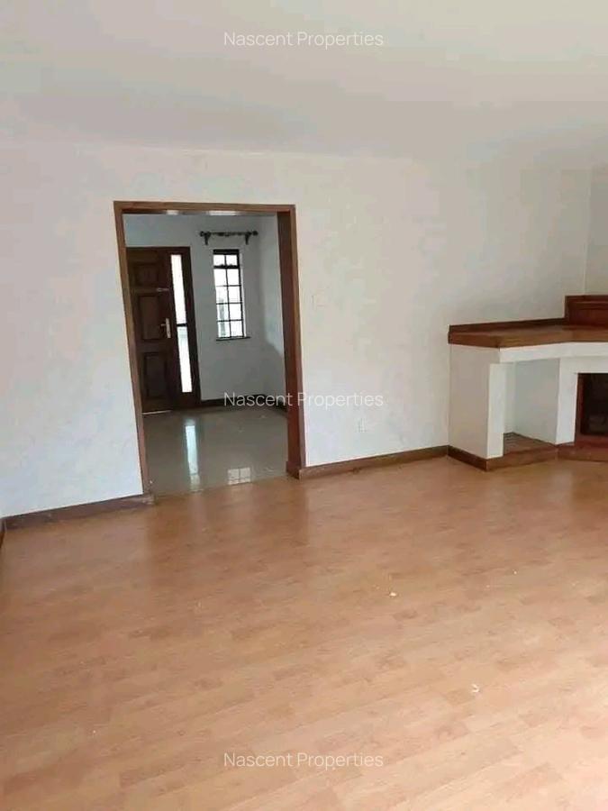 5 Bed Villa with En Suite in Runda - 12