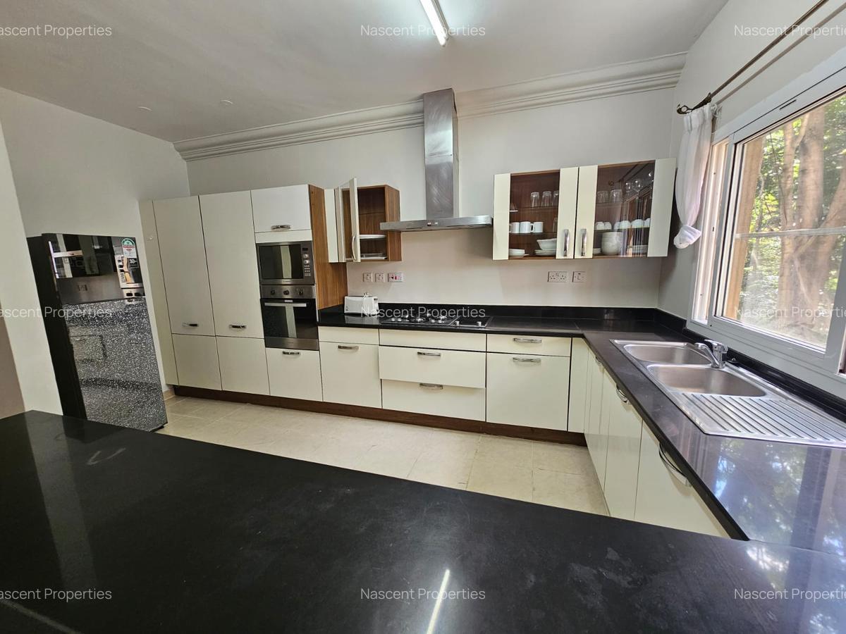 Furnished 3 Bed Apartment with En Suite at Kileleshwa - 14