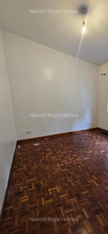 4 Bed House with En Suite at Hill View - 18