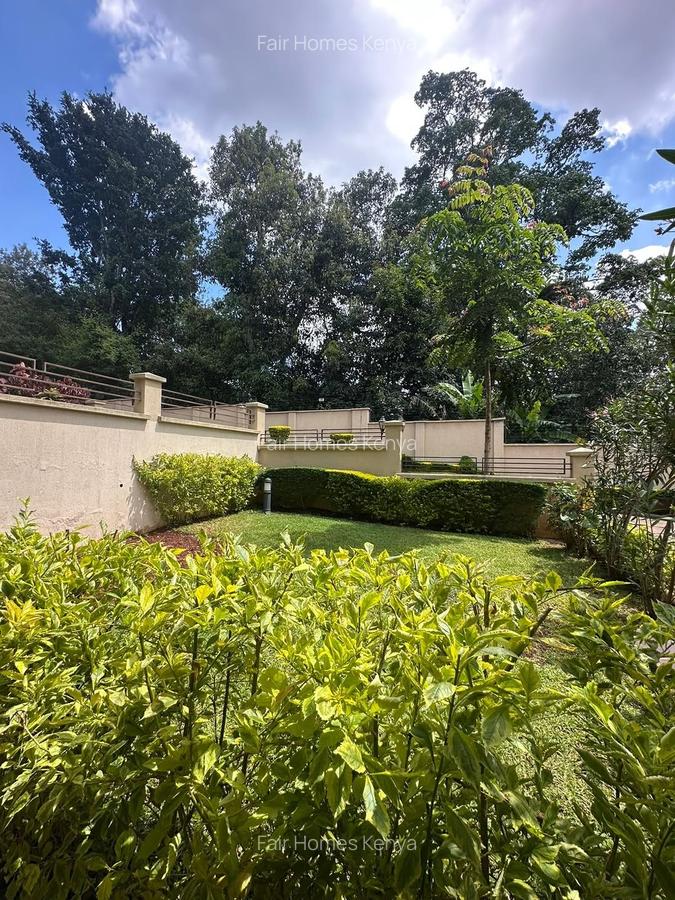 5 Bed Townhouse with En Suite at Lavington Green - 2
