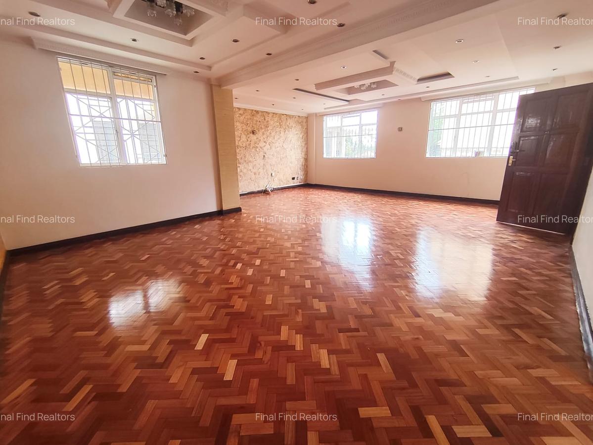 3 Bed Apartment with En Suite in Westlands Area - 1