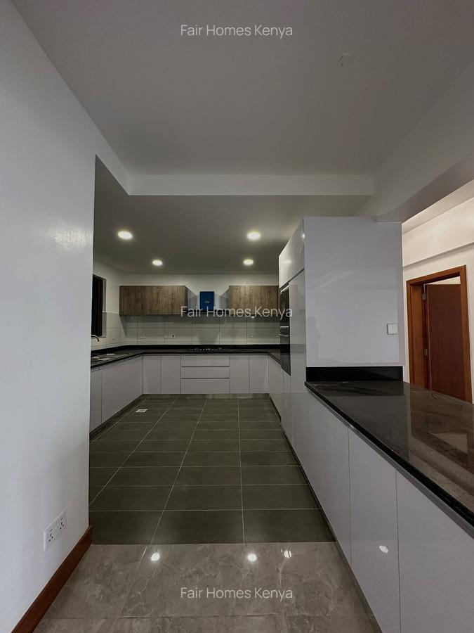 4 Bed Apartment with En Suite at Othaya Road - 5