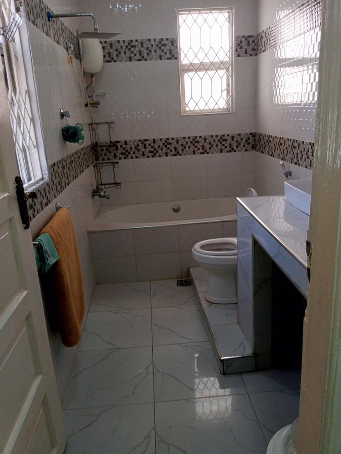 4 Bed House with En Suite at Bamburi - 10