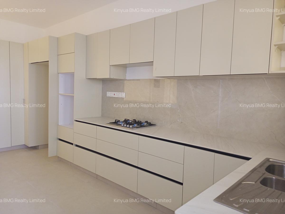 3 Bed Apartment with En Suite in Nyali Area - 10