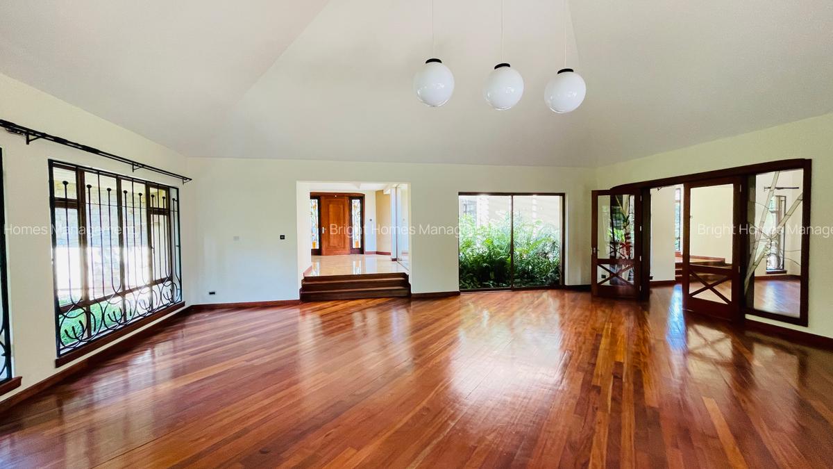 5 Bed Villa with En Suite in Runda - 14