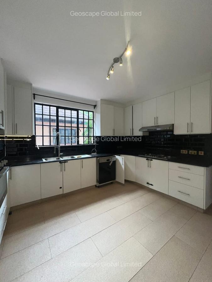 4 Bed House with En Suite in Karen - 5