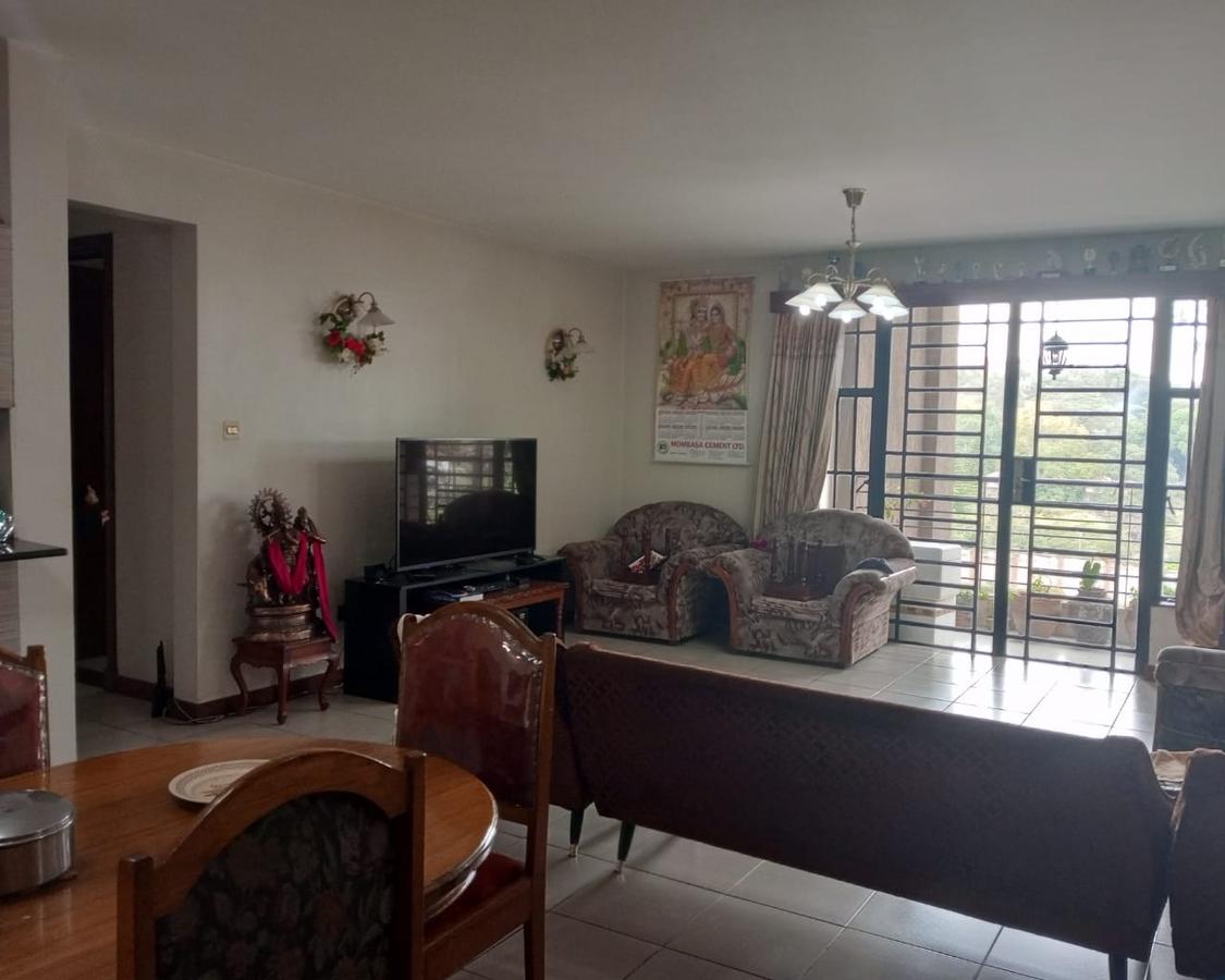 3 Bed Apartment with En Suite in Parklands - 2