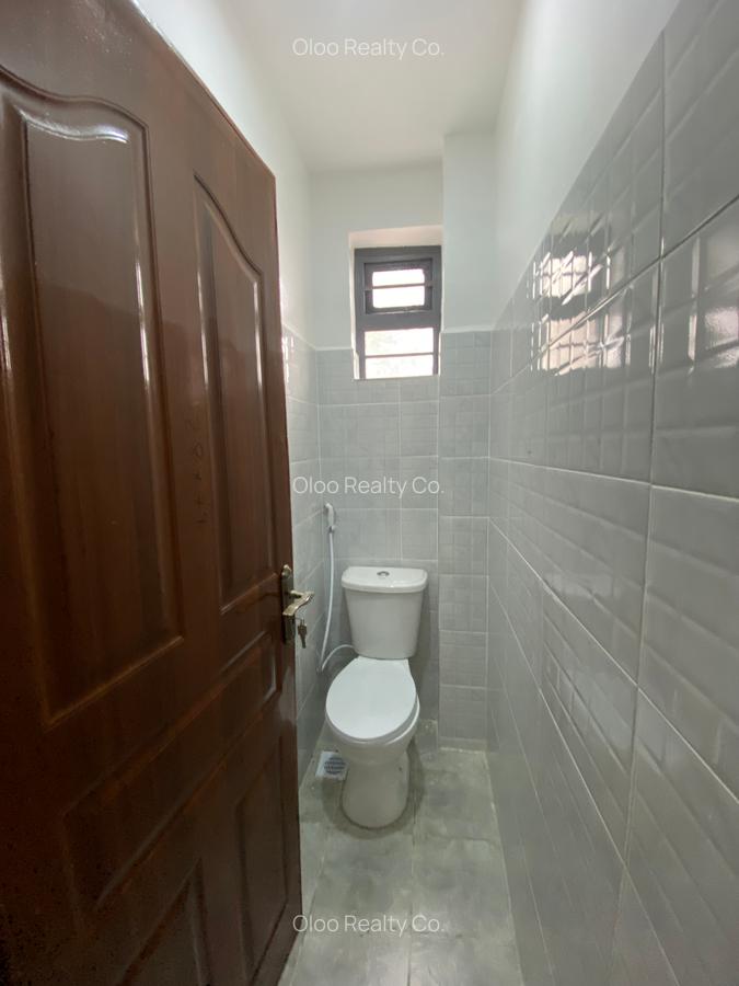 2 Bed Apartment with Borehole at Kabiria Rd - 6