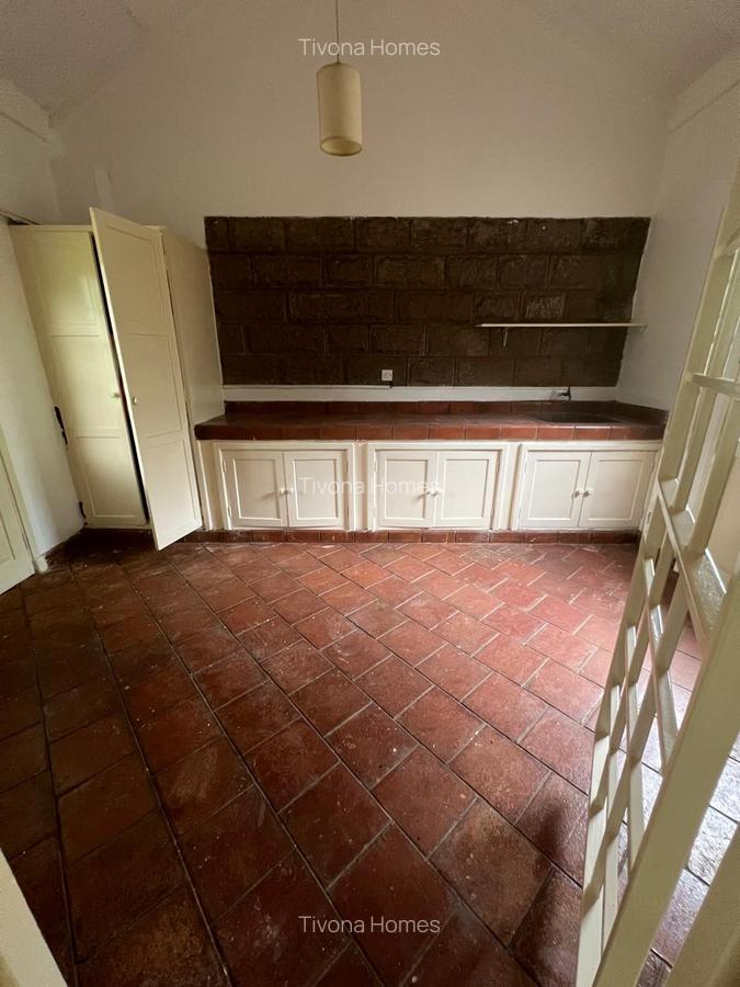 5 Bed House in Lavington - 5