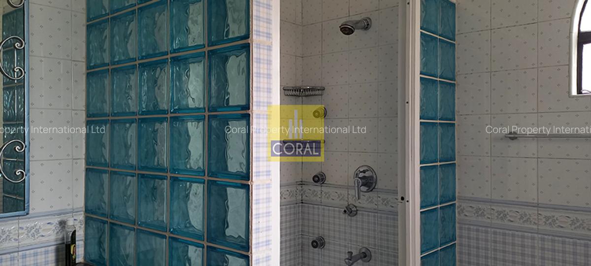 5 Bed House in Runda - 6