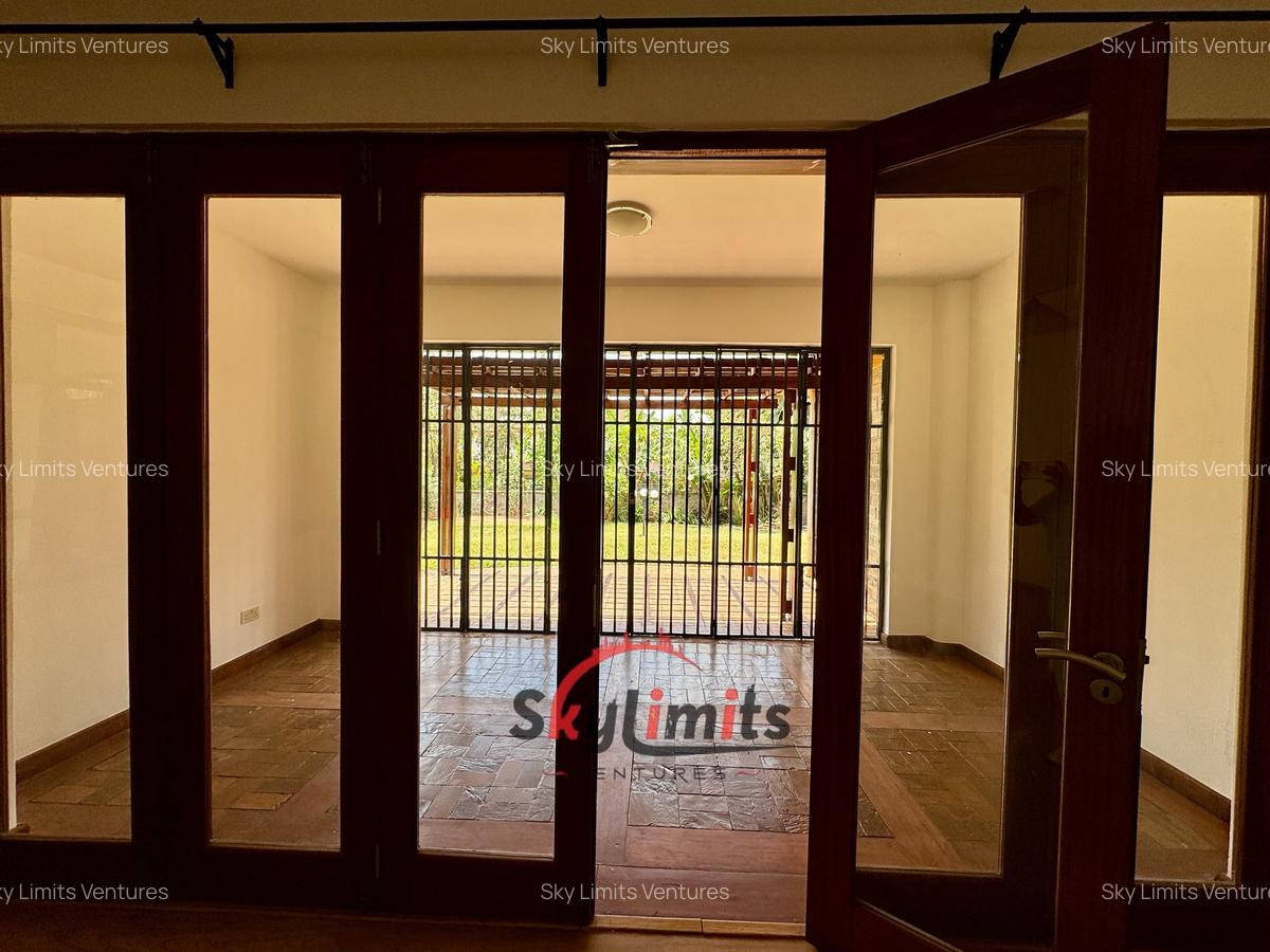 4 Bed House with En Suite in Runda - 6