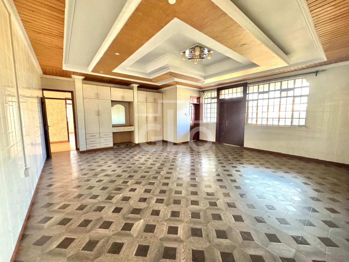 10,000 ft² Commercial Property with Service Charge Included at Muthaiga North - 12