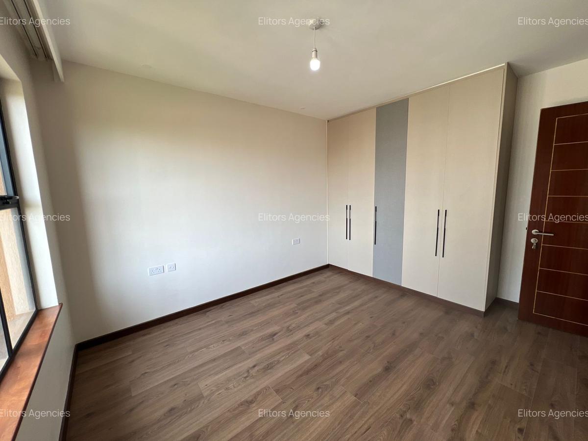 3 Bed Apartment with En Suite at Parklands Road - 16