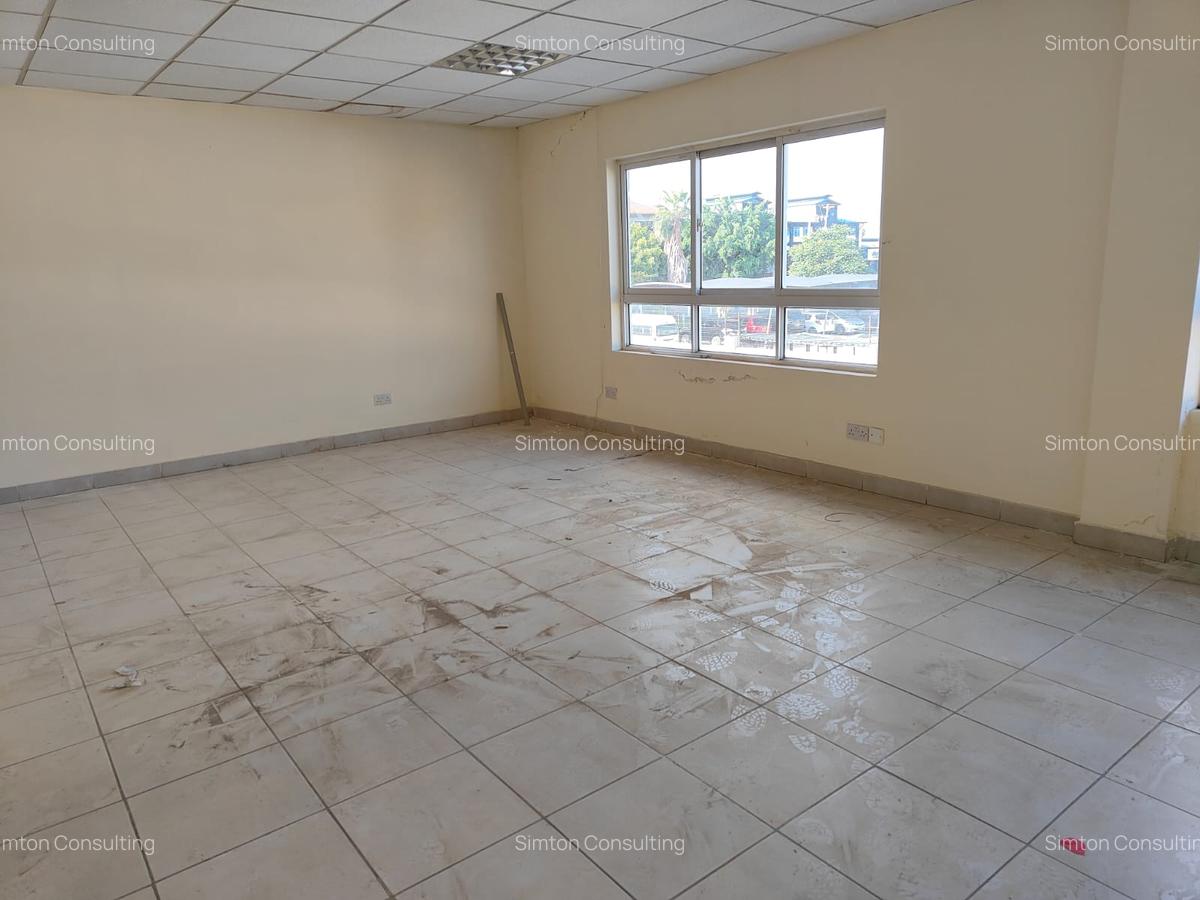 Warehouse with Service Charge Included in Mombasa Road - 16