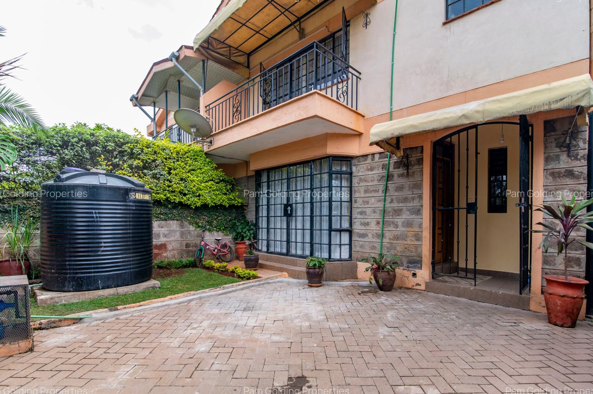 4 Bed Townhouse with Staff Quarters at Road C - 2