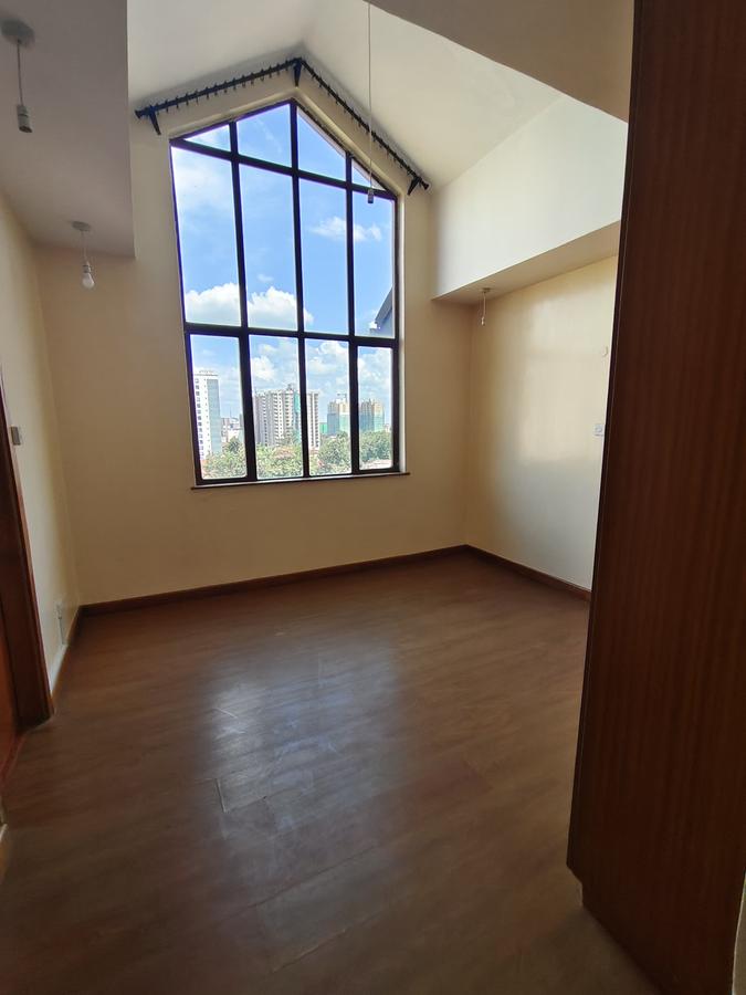 Serviced 5 Bed Apartment with En Suite in Kilimani - 11