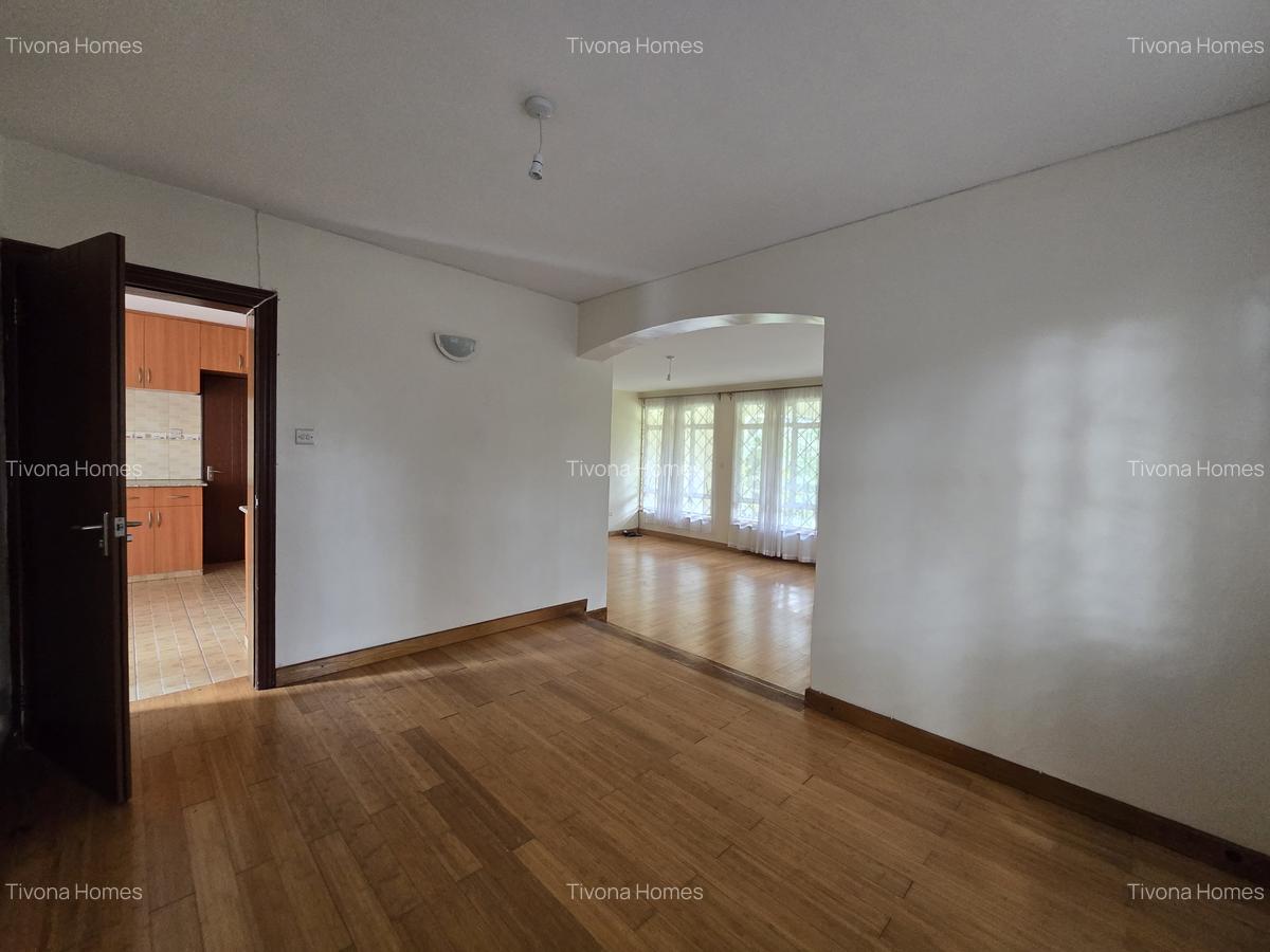 4 Bed House with En Suite in Runda - 6