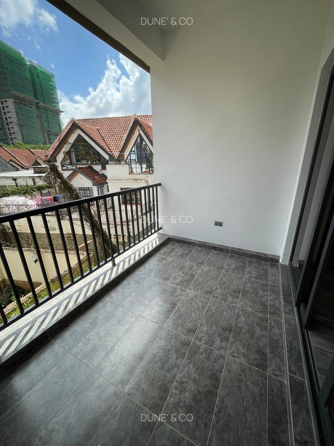 1 Bed Apartment with En Suite in Westlands Area - 4