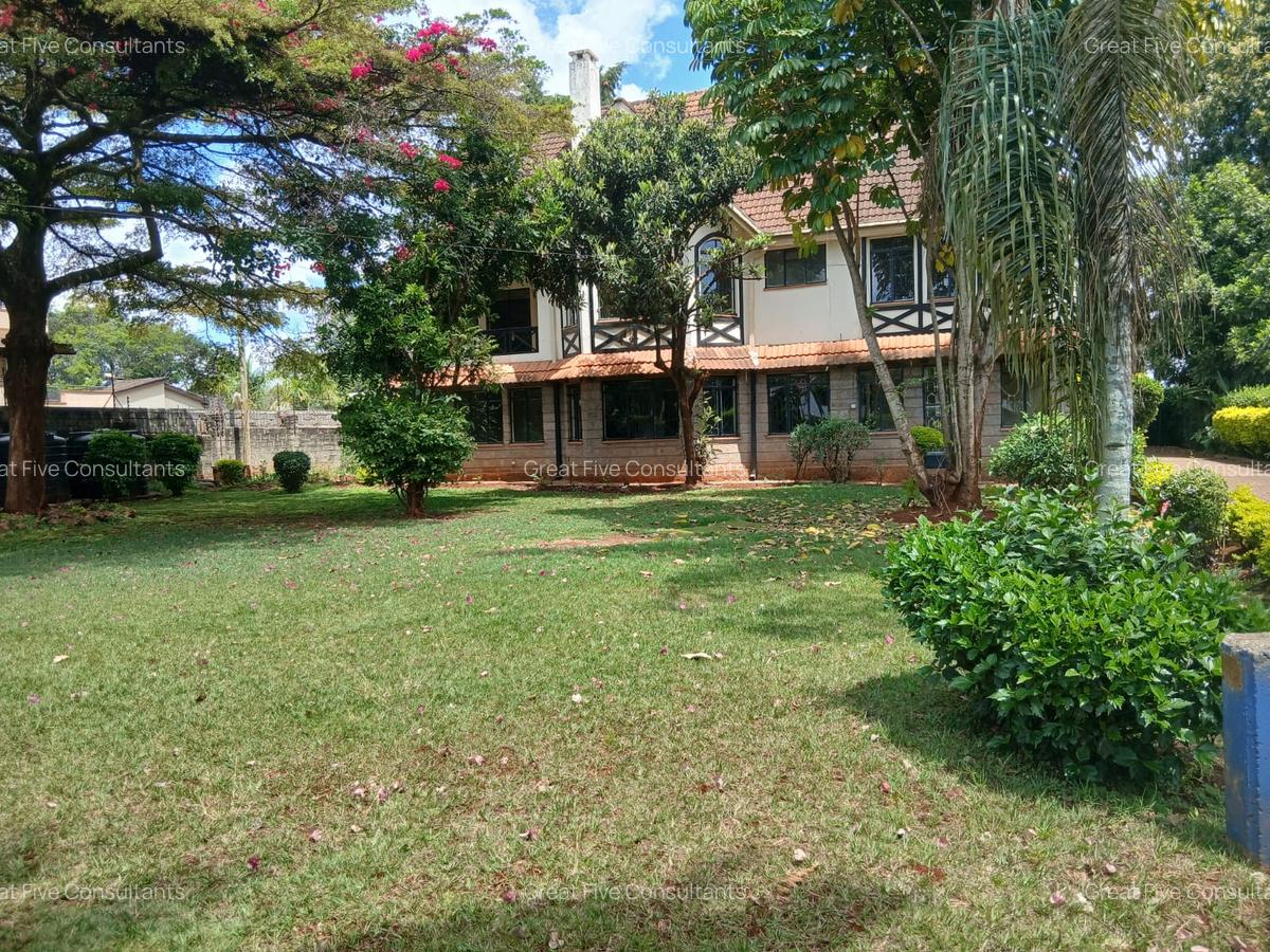 5 Bed Villa with En Suite in Gigiri - 2