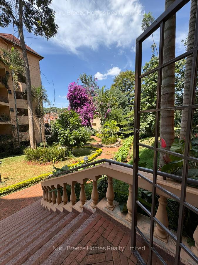 3 Bed Apartment with En Suite in Brookside - 12