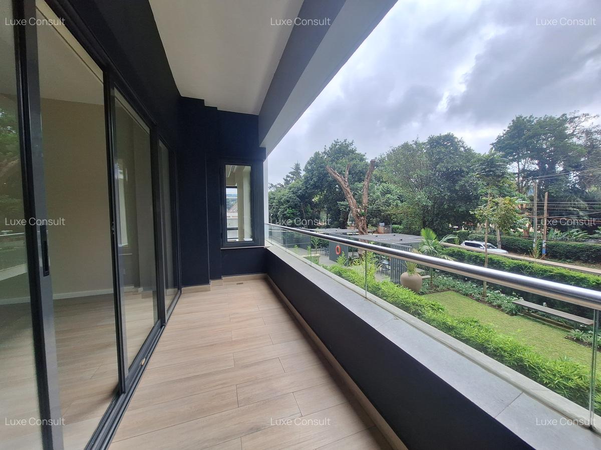 2 Bed Apartment with En Suite at Riverside Drive - 1