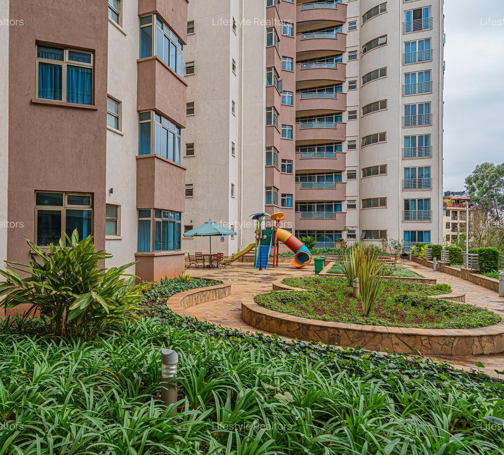 Serviced 3 Bed Apartment with En Suite at Valley Arcade - 3