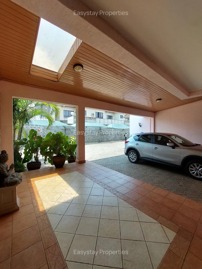 4 Bed Townhouse with En Suite in Lavington - 20