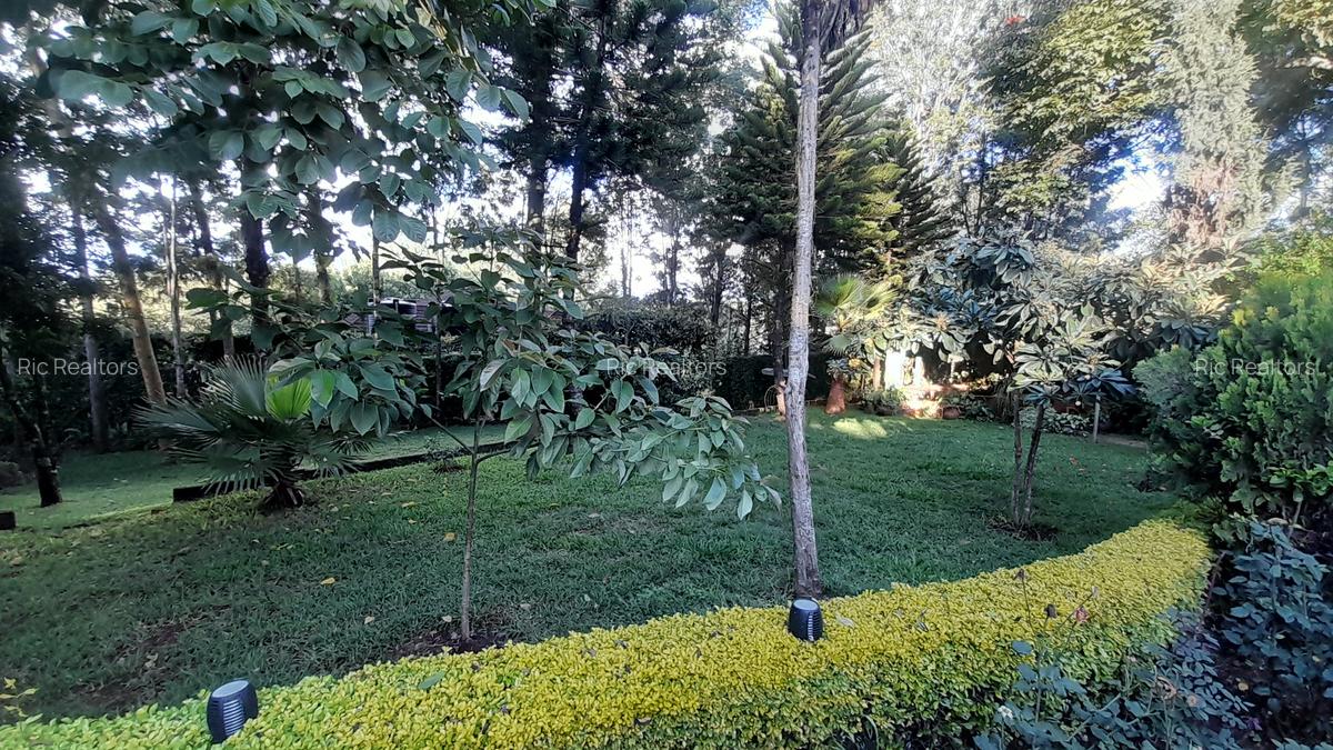 4 Bed House with En Suite at Kerarapon Drive - 13