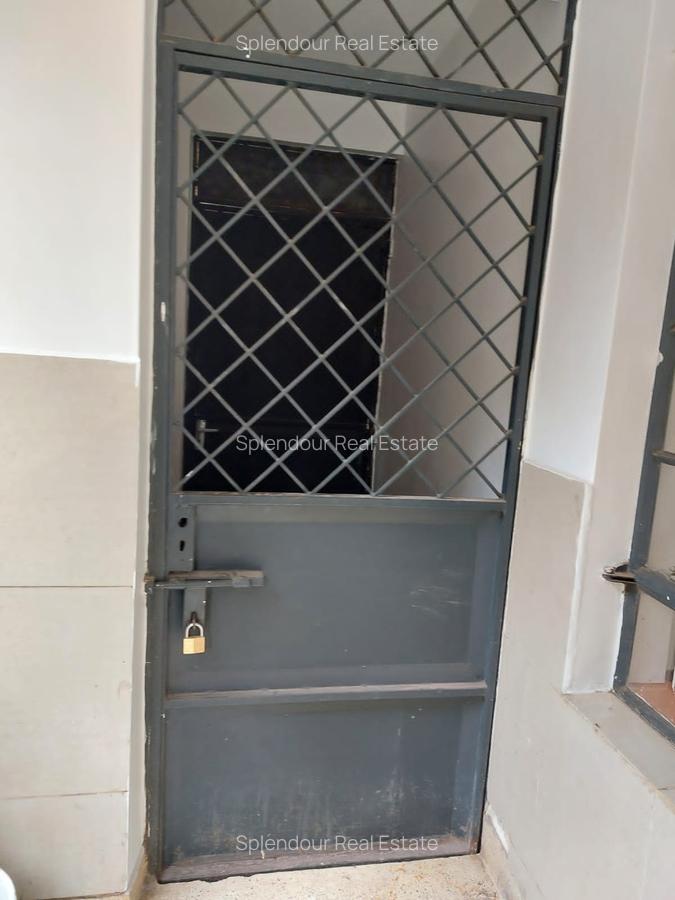 3 Bed Apartment with En Suite in Parklands - 10