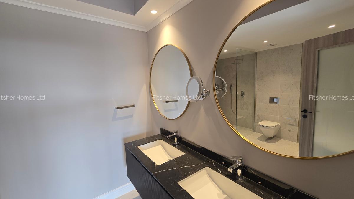 4 Bed House with En Suite in Runda - 6