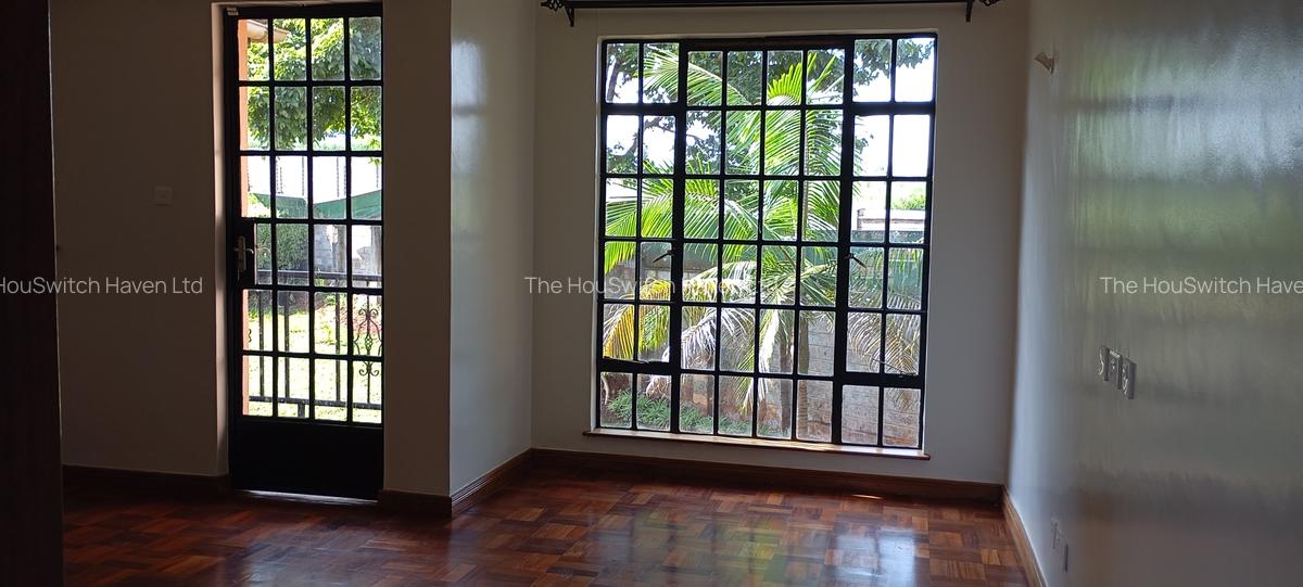 4 Bed House with En Suite at Glory Road - 2