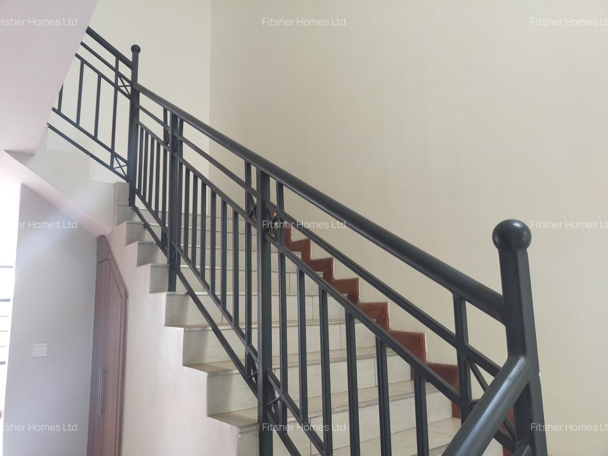 3 Bed Apartment with En Suite in Kiambu Road - 4