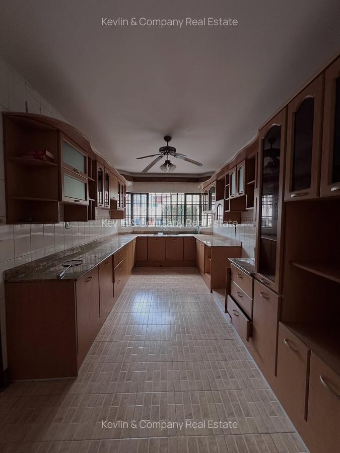 4 Bed Townhouse with En Suite in Kileleshwa - 9