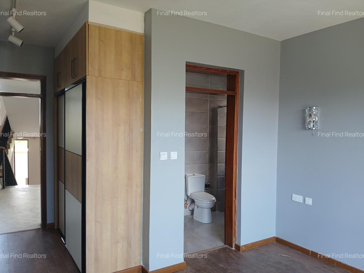 4 Bed Townhouse with Swimming Pool in Runda - 10