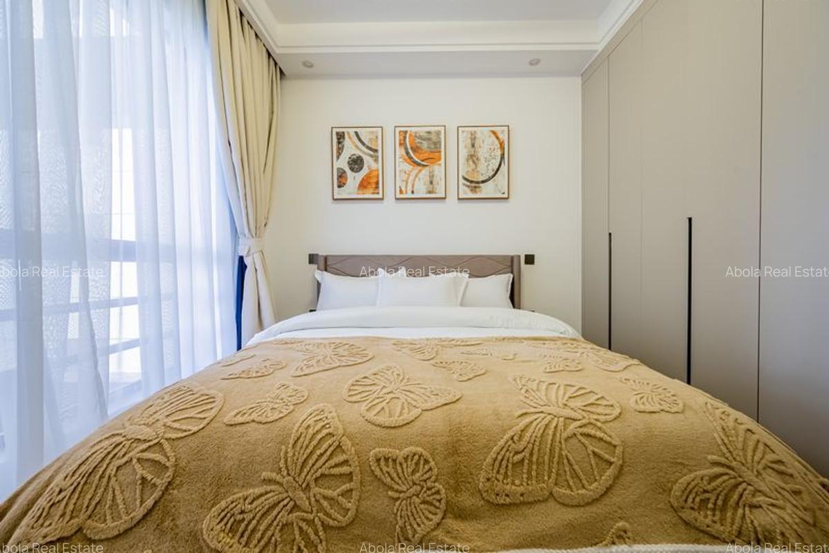 Serviced 2 Bed Apartment with En Suite in Riverside - 11